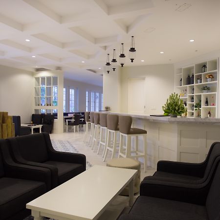 Amalfi Hotel Seminyak Экстерьер фото