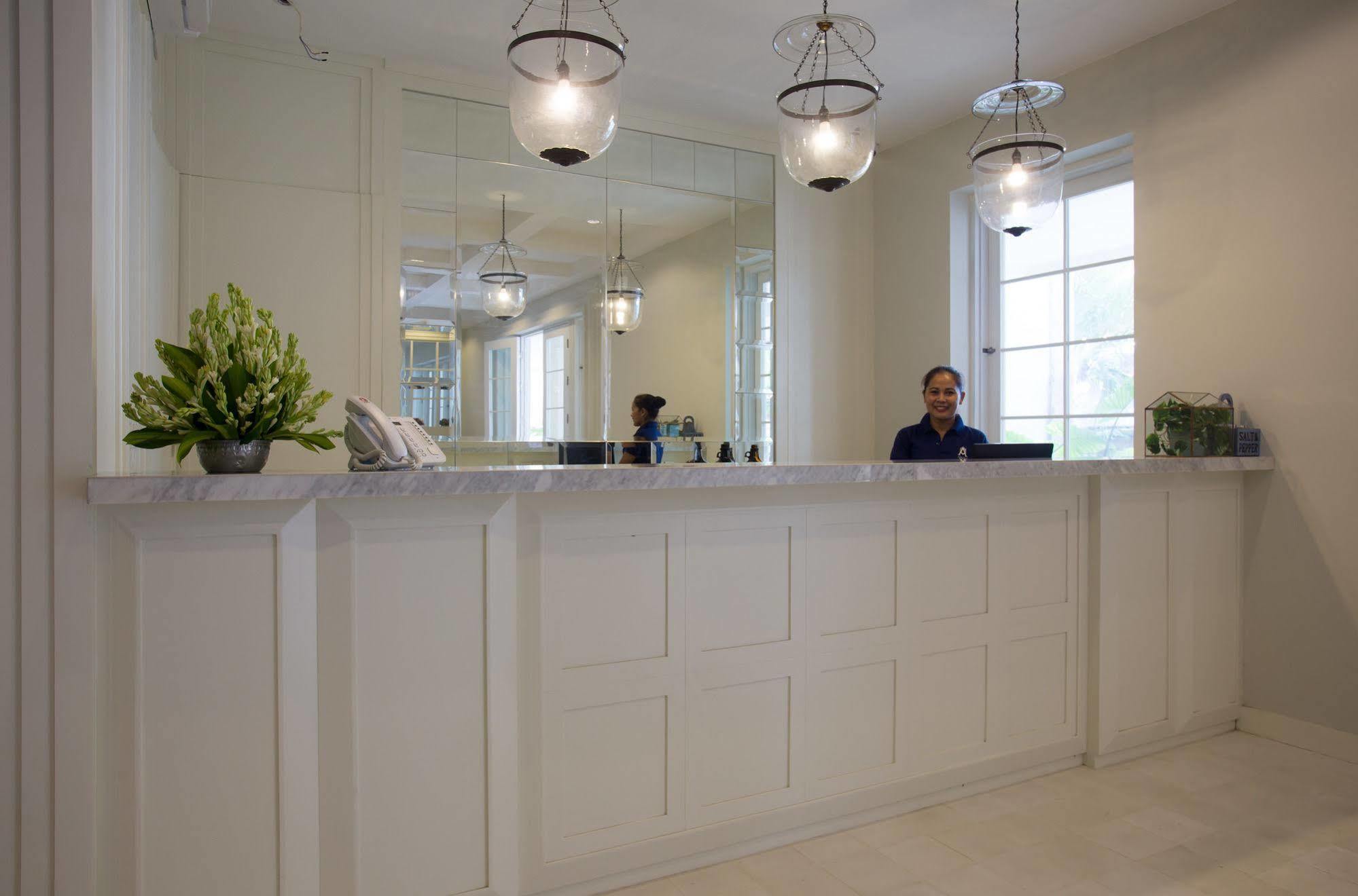 Amalfi Hotel Seminyak Экстерьер фото