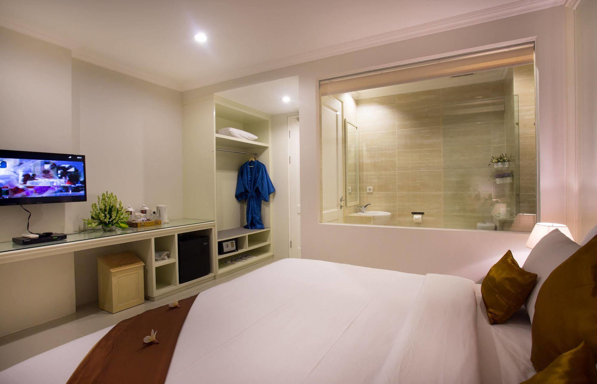 Amalfi Hotel Seminyak Экстерьер фото